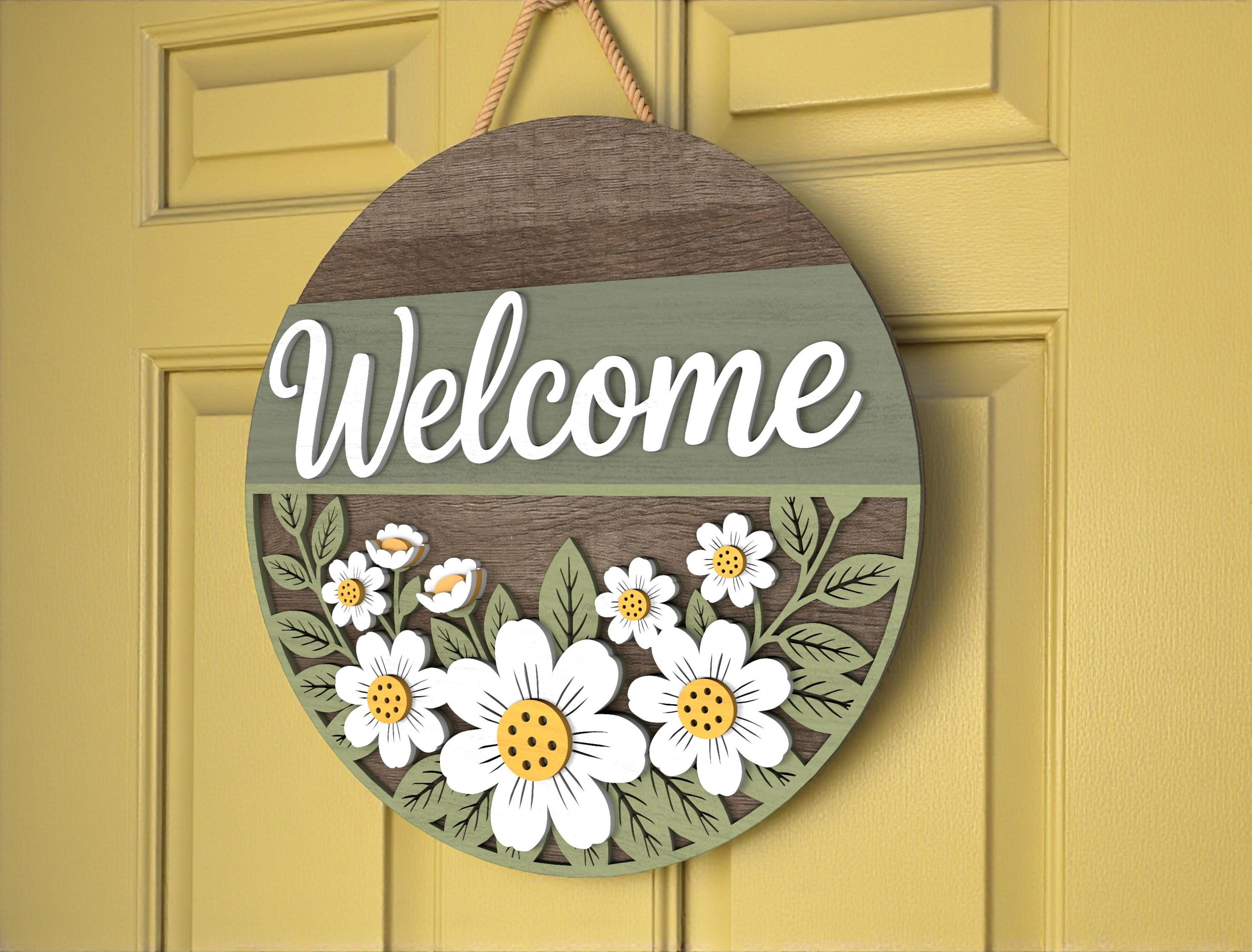 Daisy Welcome Sign | Round Wooden Door Hanger | Floral Porch Decor | Spring Front Door Wreath | New Home Housewarming Gift