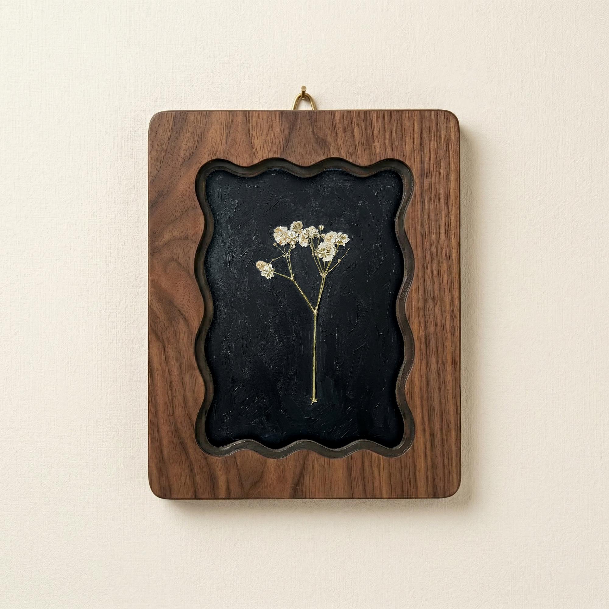White Baby‘s Breath Pressed Flower Wall Art, Scalloped Walnut Plywood Frame, Moody Dark Botanical Decor, 3-Layer Wood Floral Frame Gift