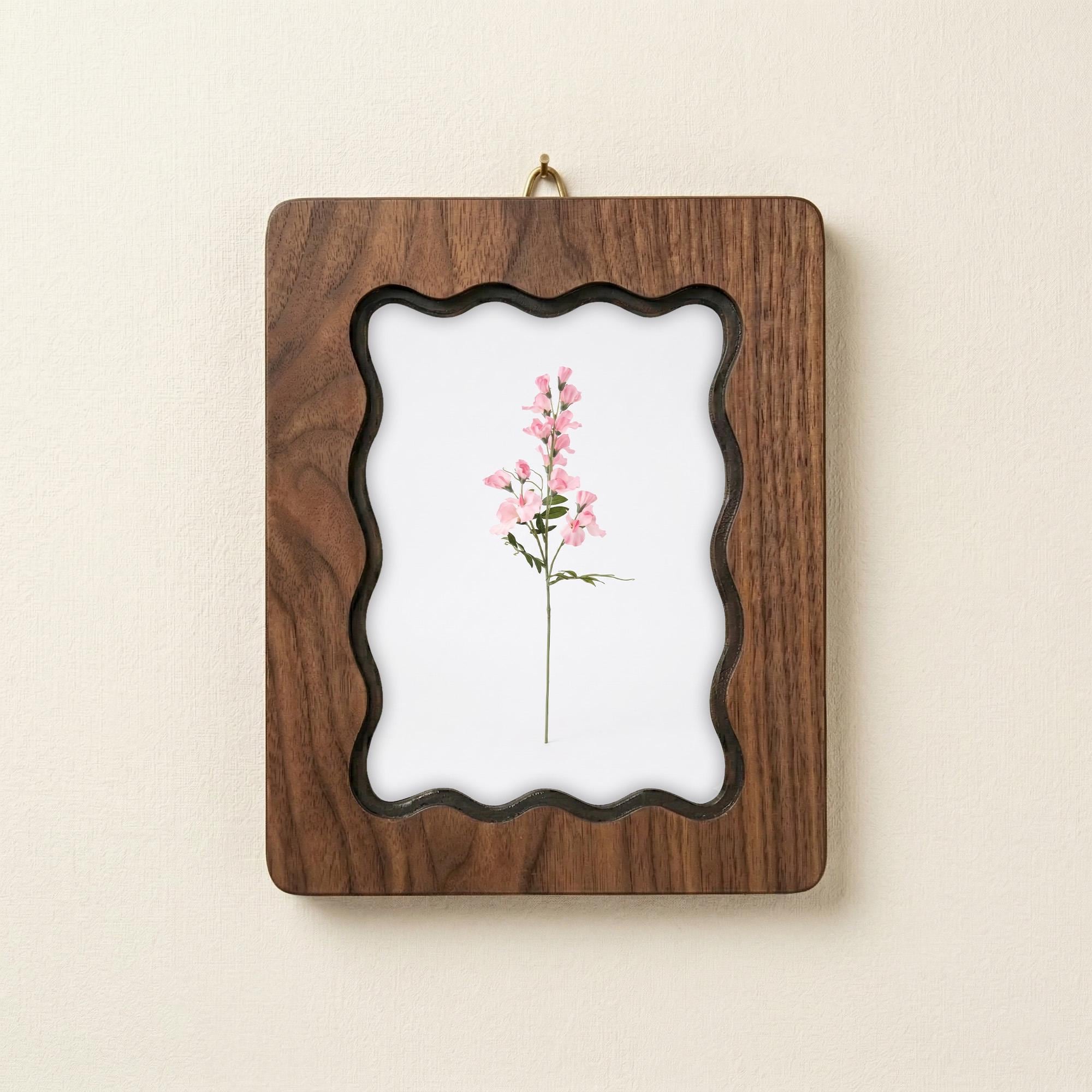 Sweet Pea Flower Art, Birth Month Flower Gift, April Birth Flower, Minimalist Botanical Wall Decor, Wood Picture Frame, Laser Cut Wood Art